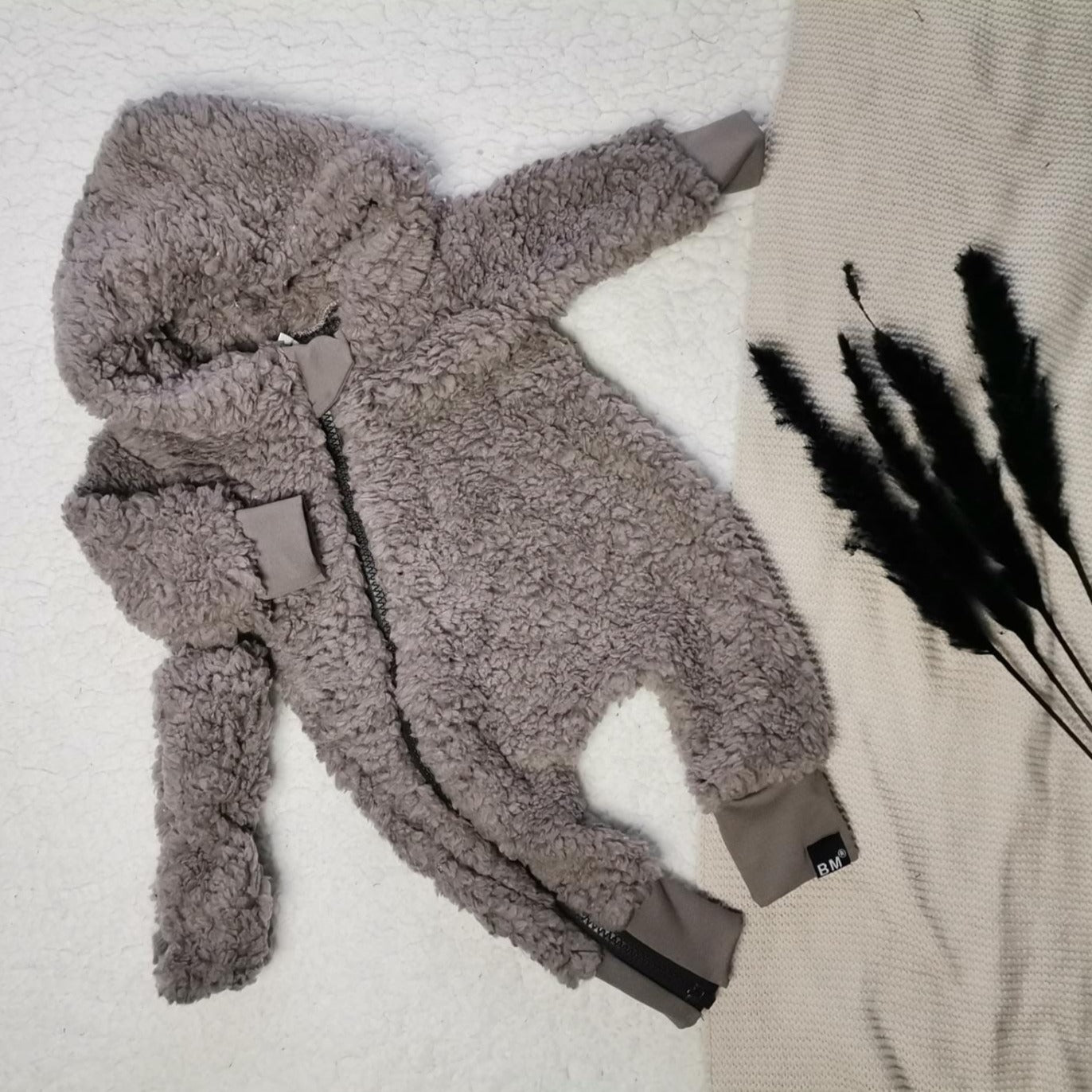 BM Onsesie | Teddy Taupe | Handmade