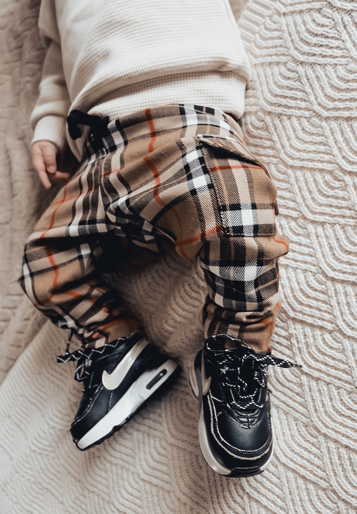 2-delige set | Longsleeve Rib Beige | Broek cargo Checks Camel