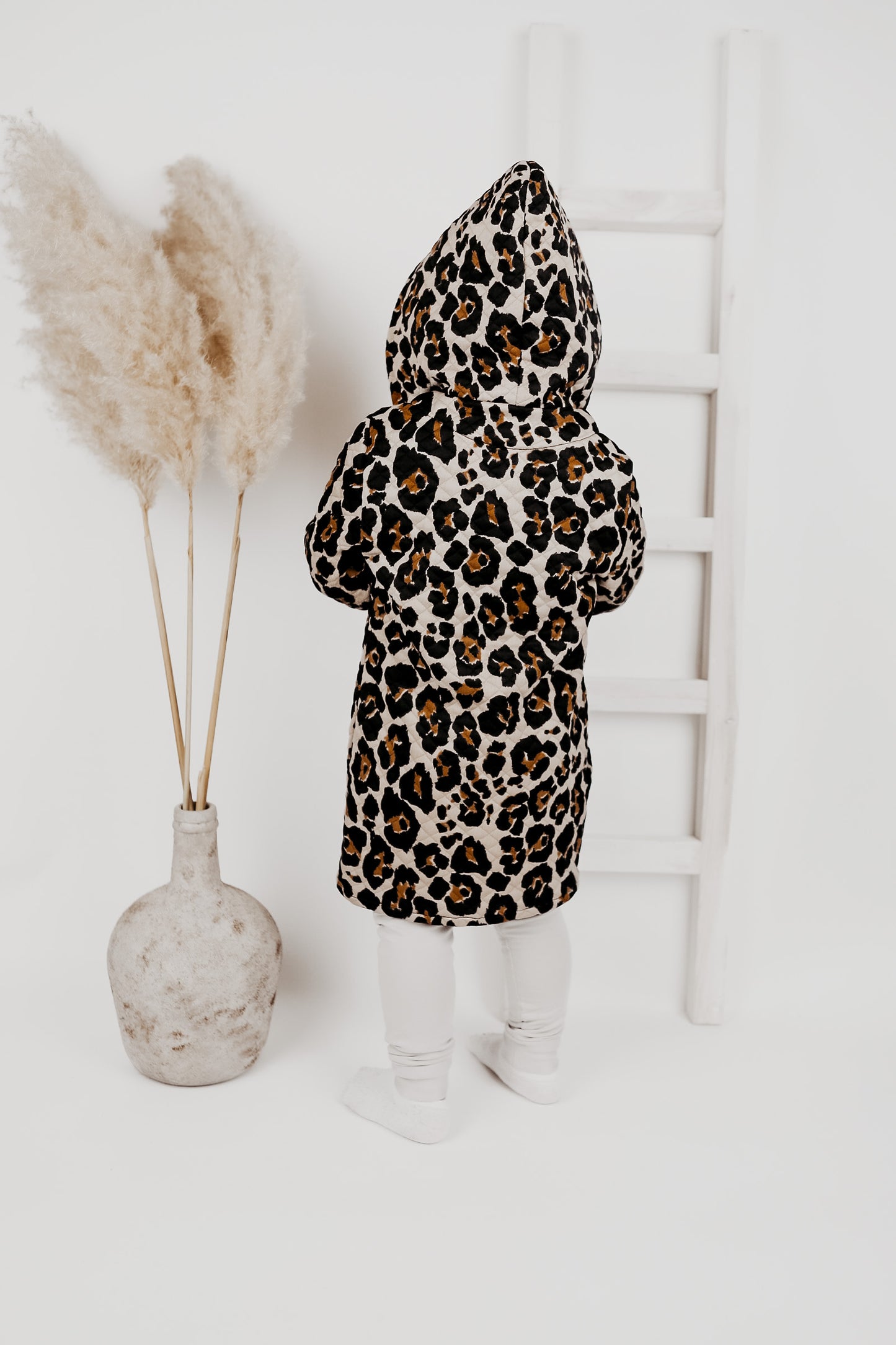 Lang Vest Capuchon | Big Leopard Brown | Handmade